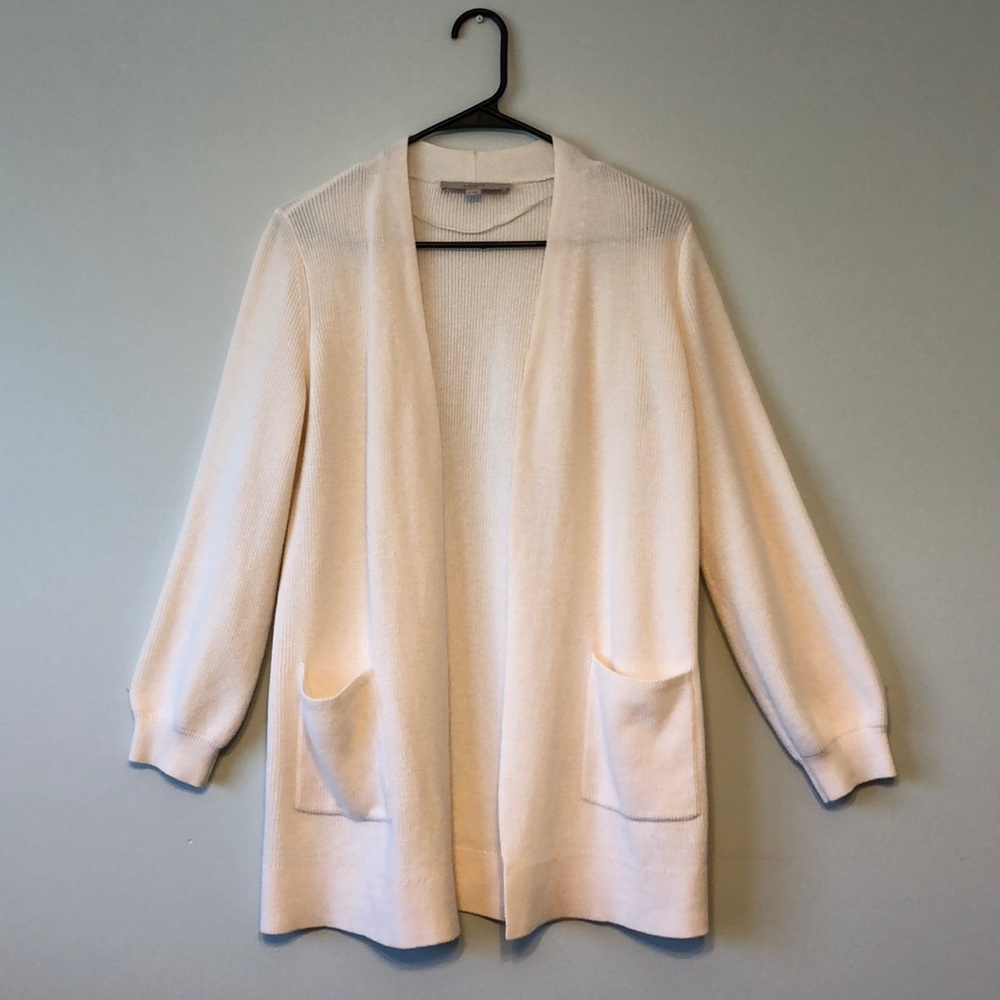 Women’s LOFT cream 2-pocket cardigan